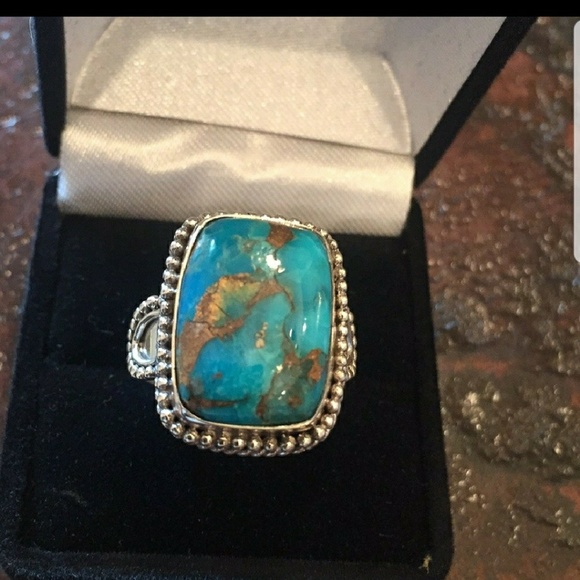 Jewelry - Flash sale!! Beautiful Turquoise ring Jewelry - Flash sale!! Beautiful Turquoise ring